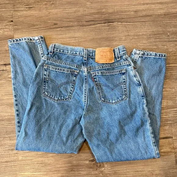 Levi’s 550 Vintage Relaxed Fit Tapered Leg Denim Jeans Women’s Size 8 Petite - Picture 9 of 10